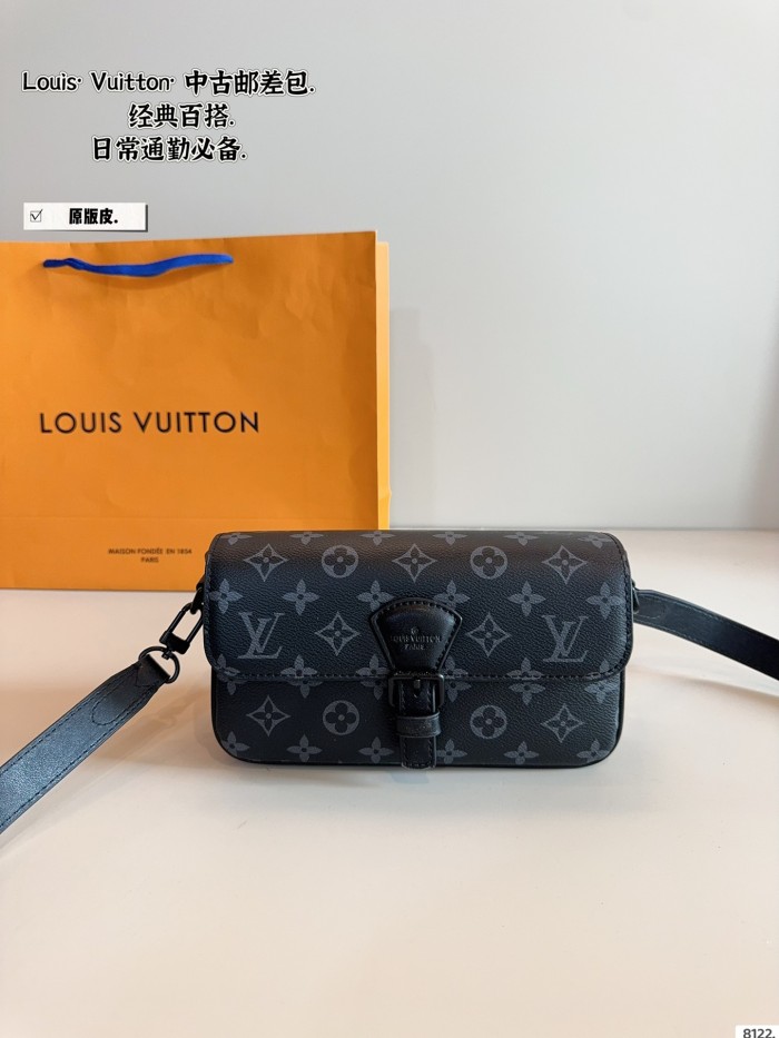LV Outdoor Bag 192 DB012 22cm