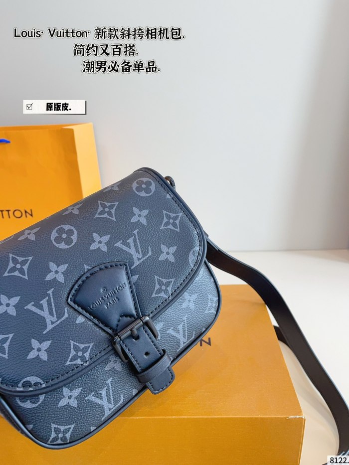 LV Outdoor Bag 190 DB522 20cm