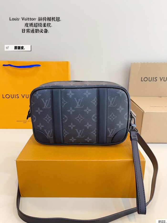 LV Outdoor Bag 197 DB591 24cm