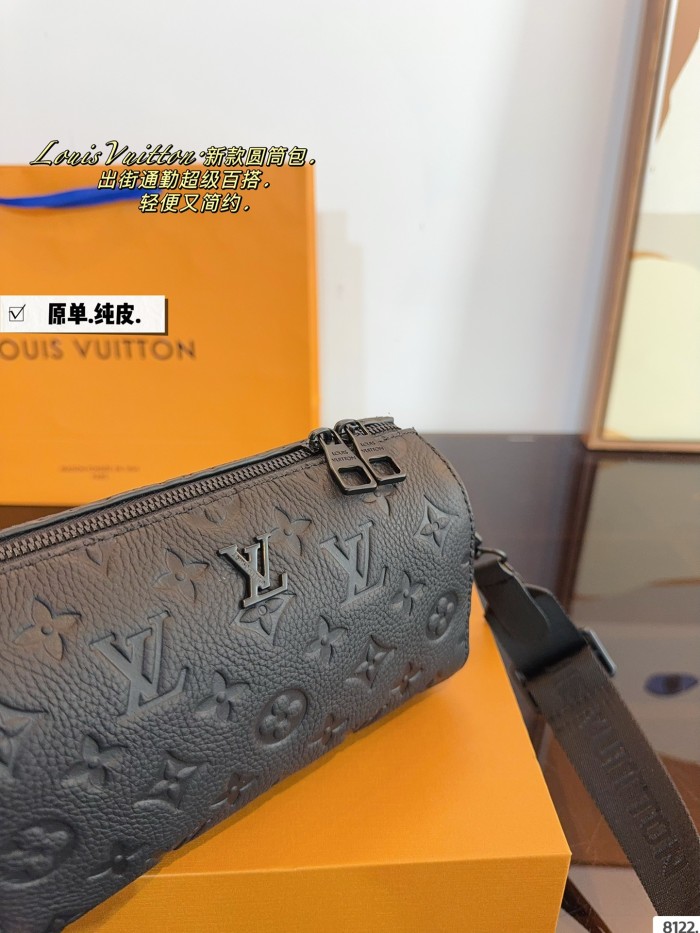 LV Outdoor Bag 198 DB522 19cm