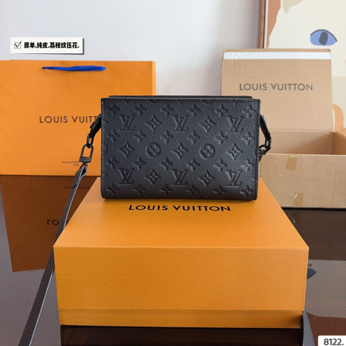 LV Outdoor Bag 199 DB532 23cm