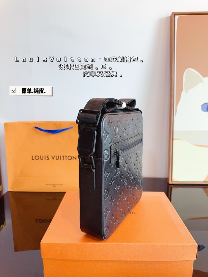 LV Outdoor Bag 207 DB072 27cm