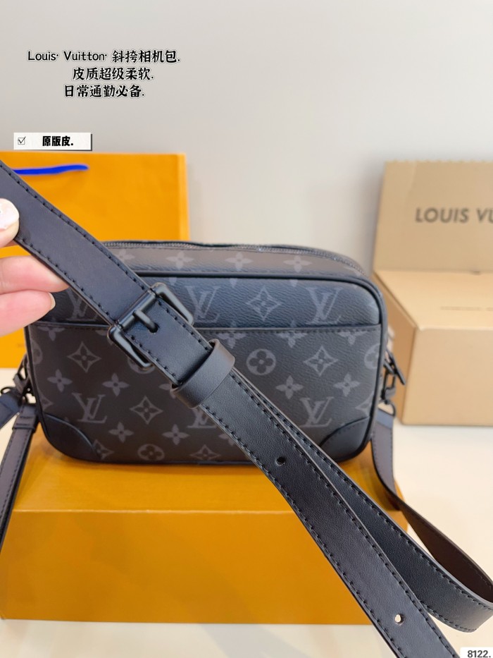 LV Outdoor Bag 197 DB591 24cm