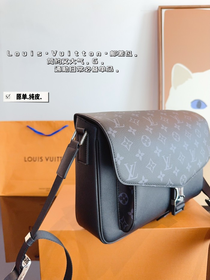 LV Outdoor Bag 206 DB591 29cm