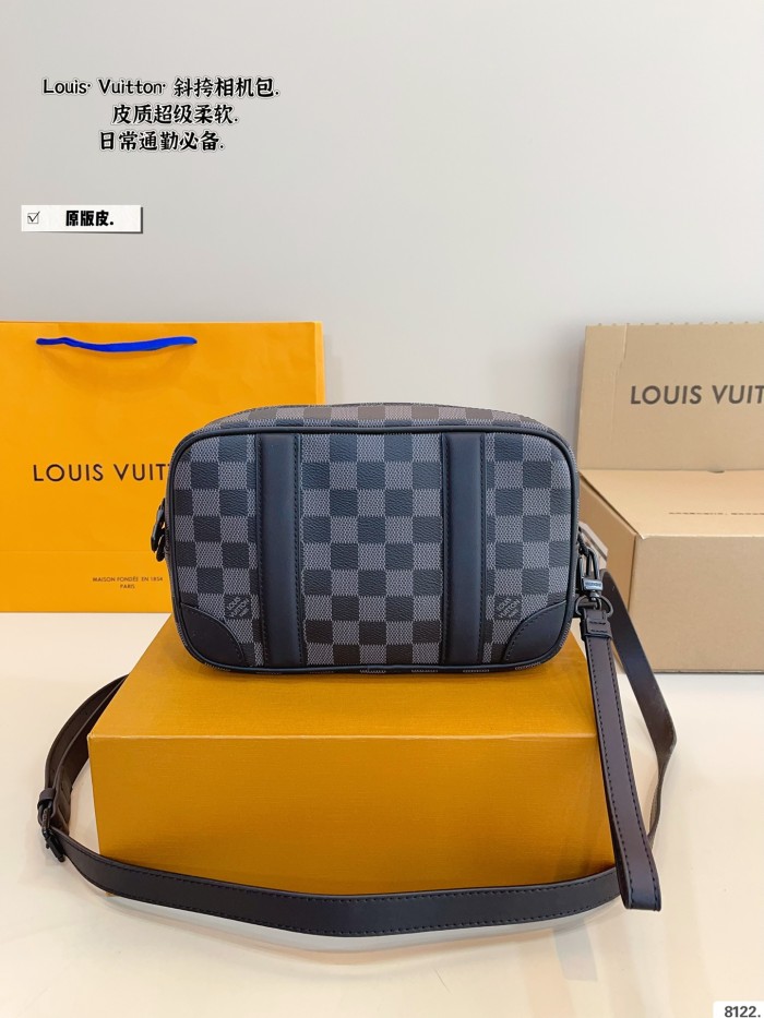 LV Outdoor Bag 197 DB591 24cm