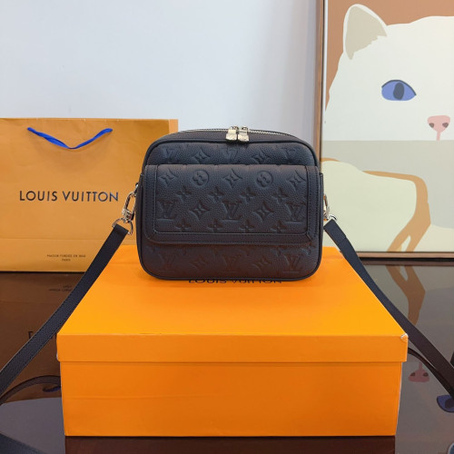 LV Outdoor Bag 204 DB552 24cm