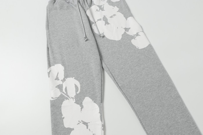 DENIM TEARS Sweatpants 8002