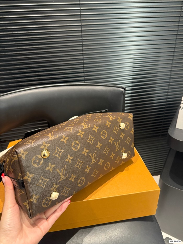 LV Carryall Bag 98659 DB502 30cm