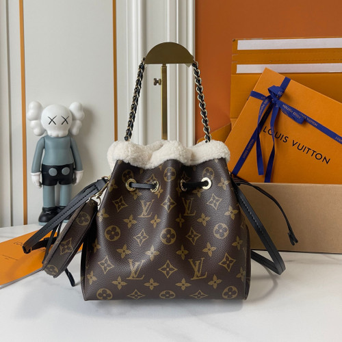 LV Bucket Bag M57201 LM061 22cm