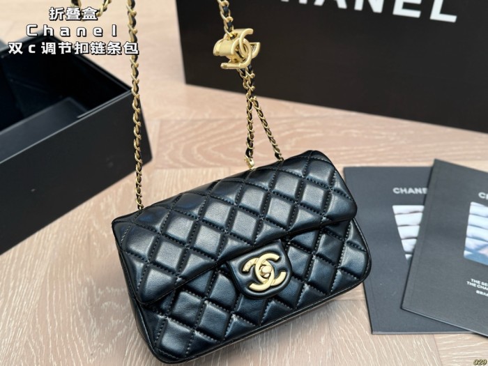 Chanel Shoulder Bag 074 DB571 17-20cm