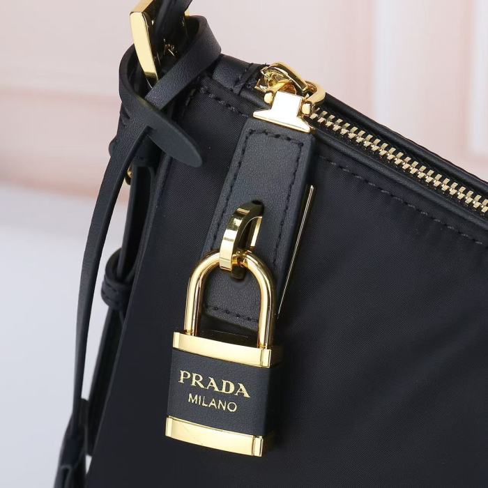 Prada Shoulder Bag 1232 TS022 34cm