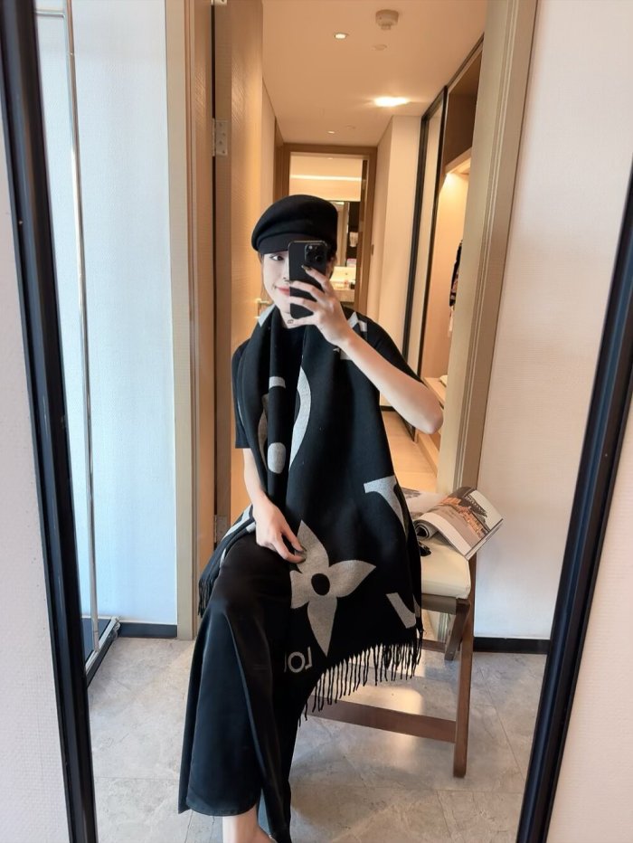 LV scarf 004 180*65cm