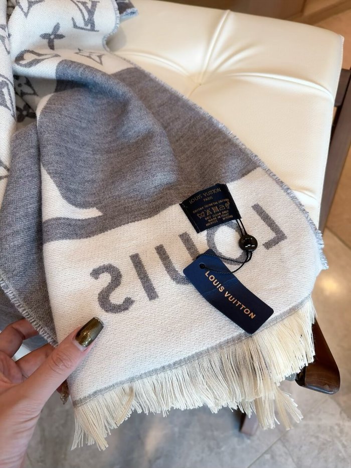 LV scarf 008 180*45cm
