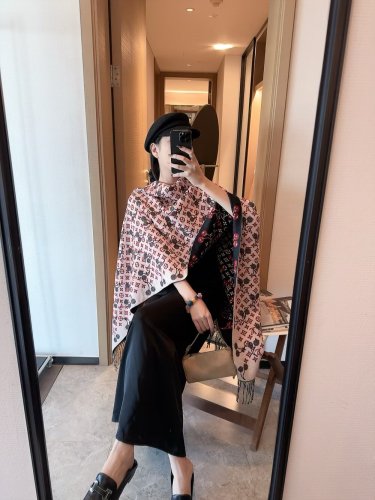LV scarf 010 180*65cm