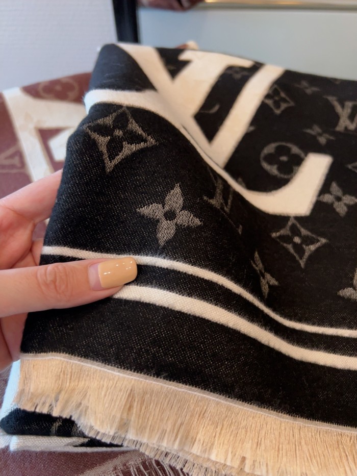 LV scarf 012 140*140cm