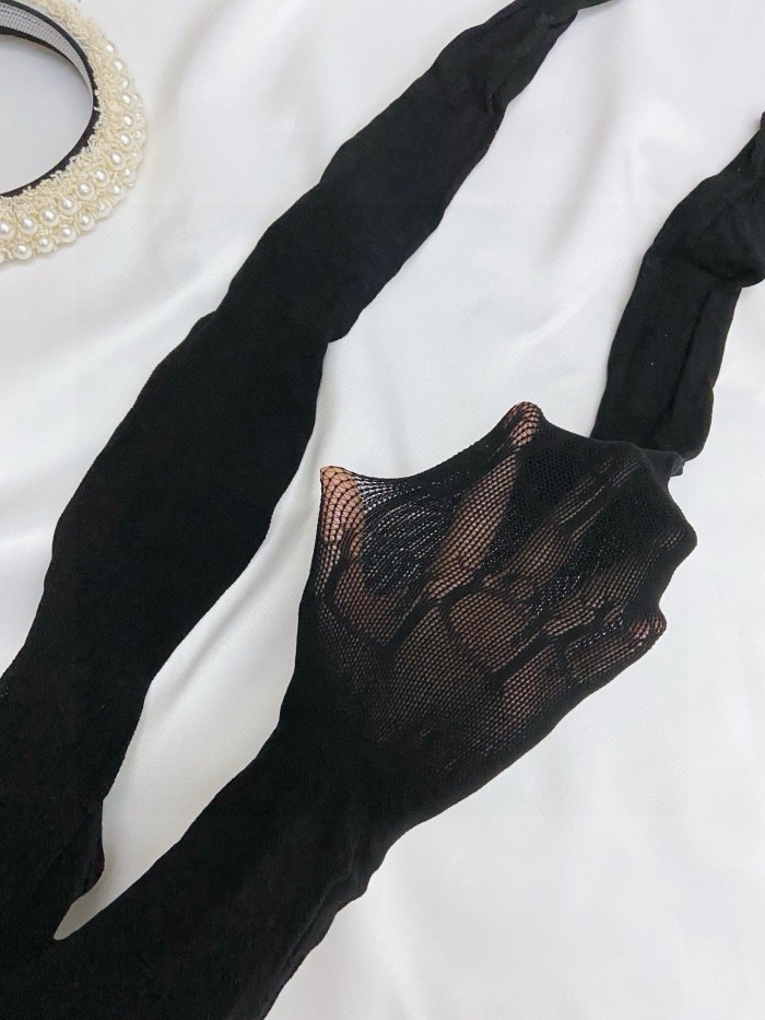 Dior Silk Stockings 001