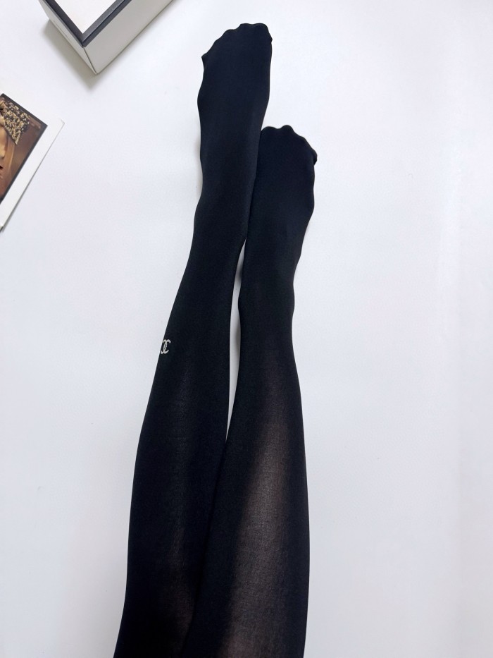 Chanel Silk Stockings 009