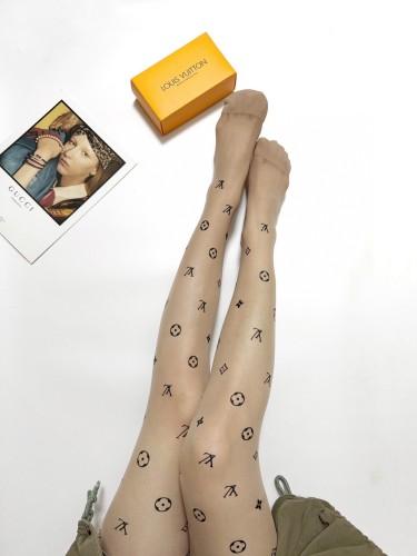 LV Silk Stockings 002