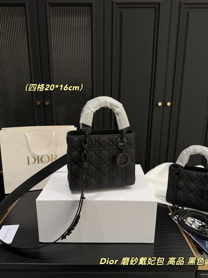 Dior Lady Dior Bag 012 DB002502512 17-24cm