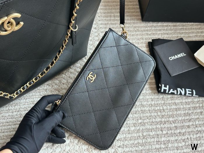 Chanel Tote Bag 080 DB512 31cm