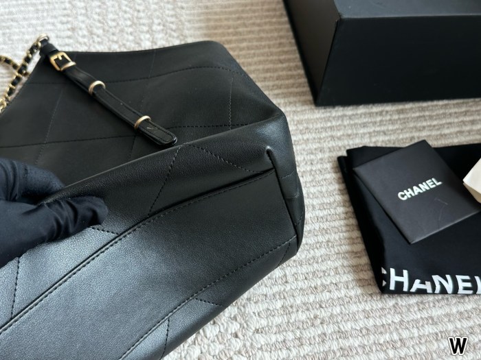 Chanel Tote Bag 080 DB512 31cm