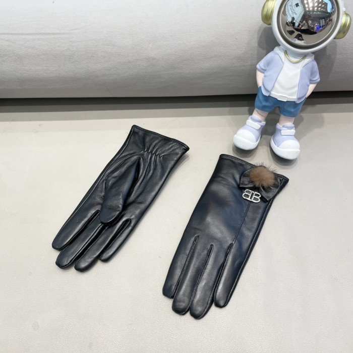 Balenciaga Gloves 001