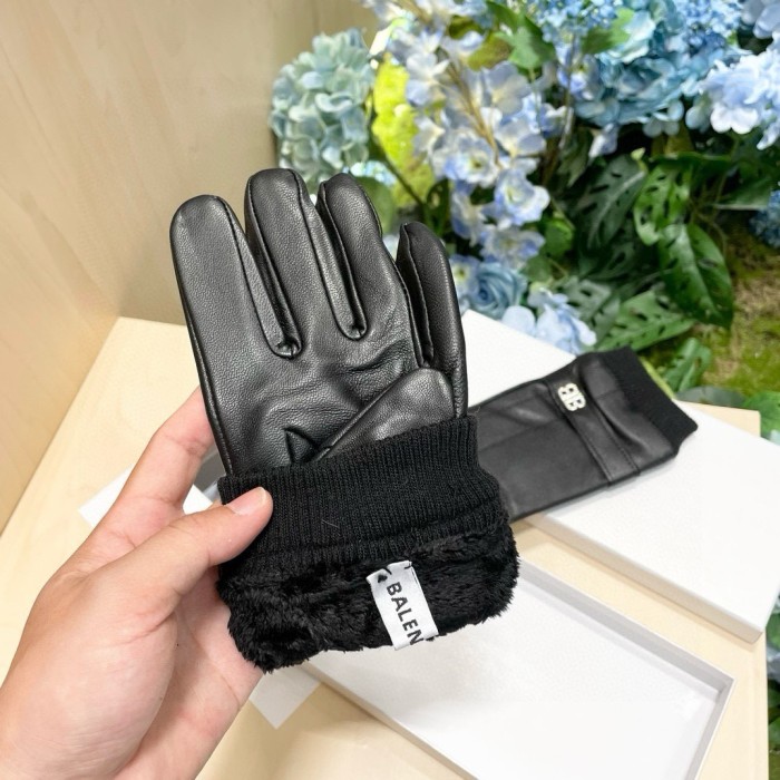 Balenciaga Gloves 002