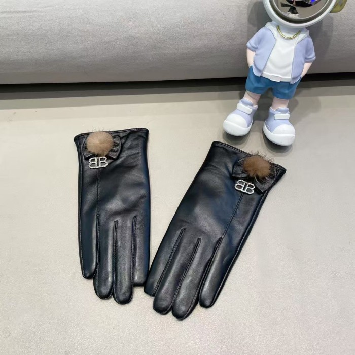Balenciaga Gloves 001