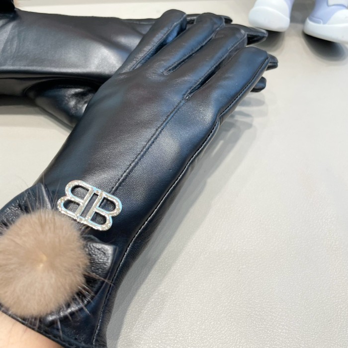 Balenciaga Gloves 001
