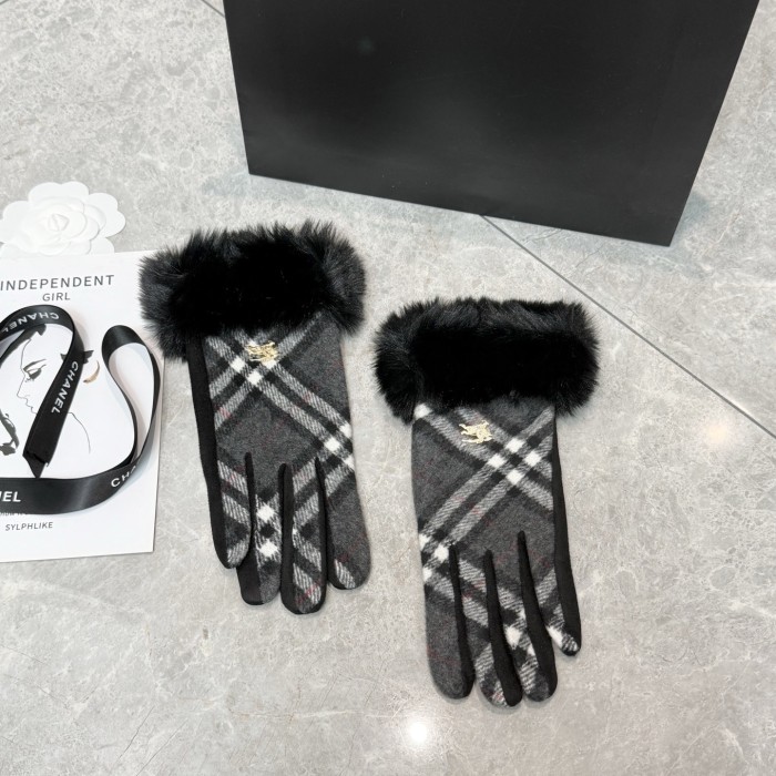 Burberry Gloves 008