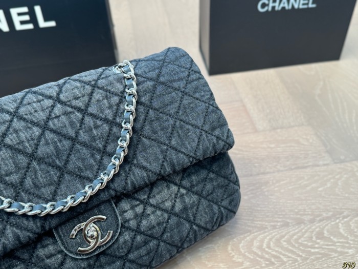 Chanel Handbag 082 DB581591 36-42cm