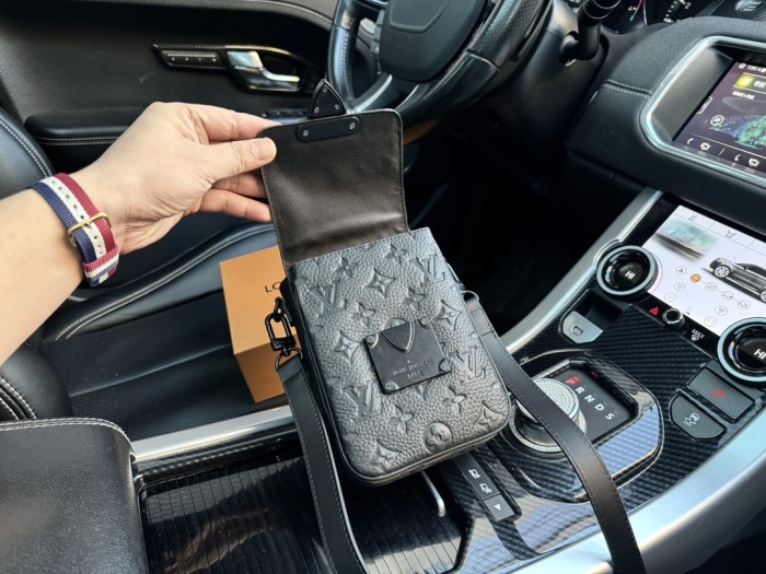 LV S-Lock Vertical Bag M81524 DB091 19cm
