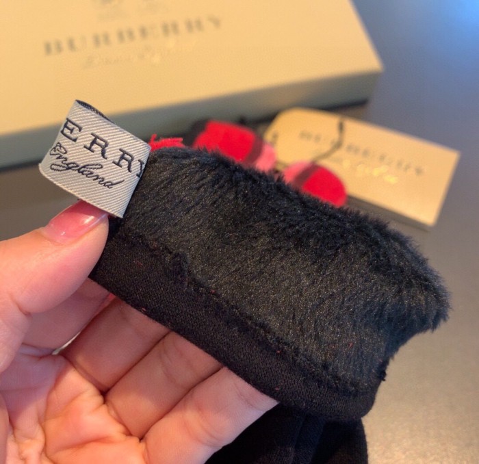 Burberry Gloves 010