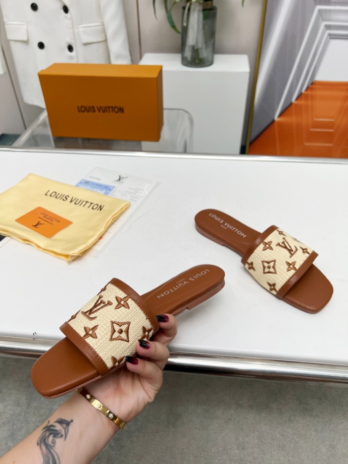 LV shoes 030 HL002