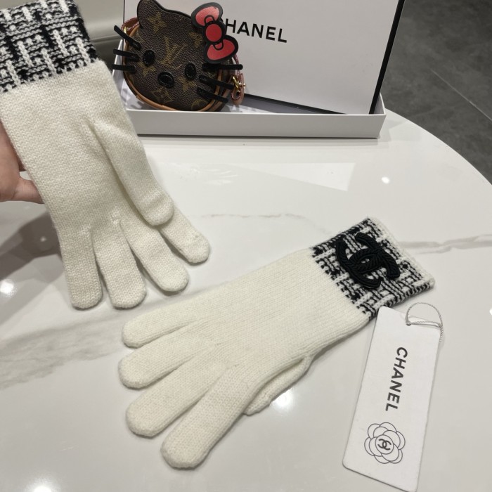 Chanel Gloves 028