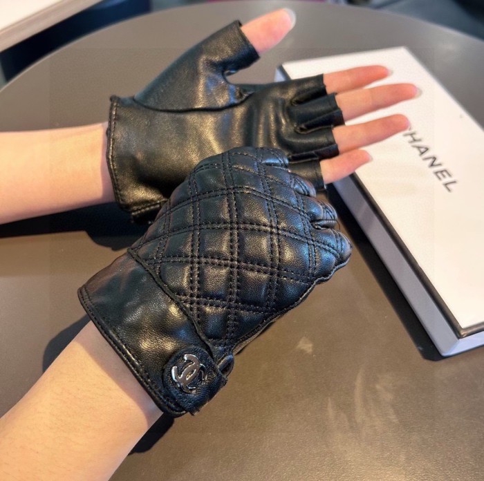 Chanel Gloves 014