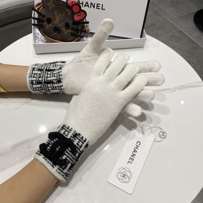 Chanel Gloves 028