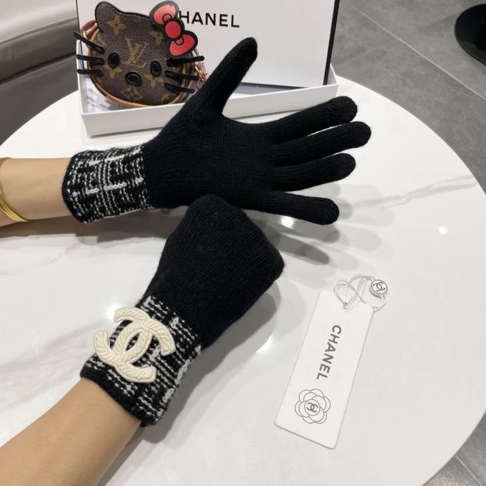 Chanel Gloves 028