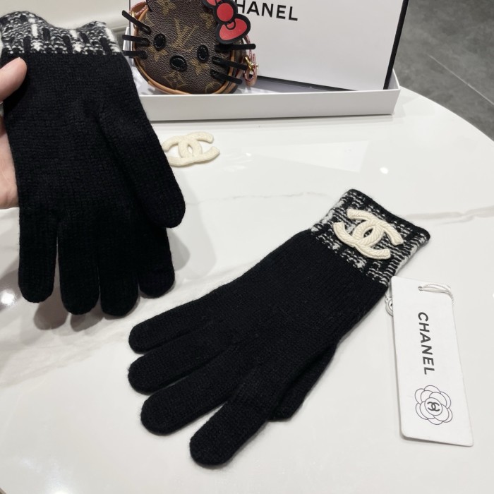 Chanel Gloves 028