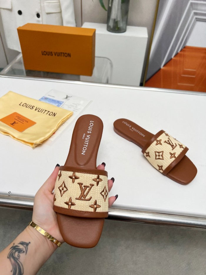 LV shoes 030 HL002