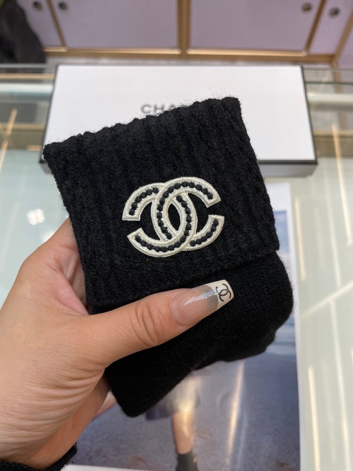 Chanel Gloves 025