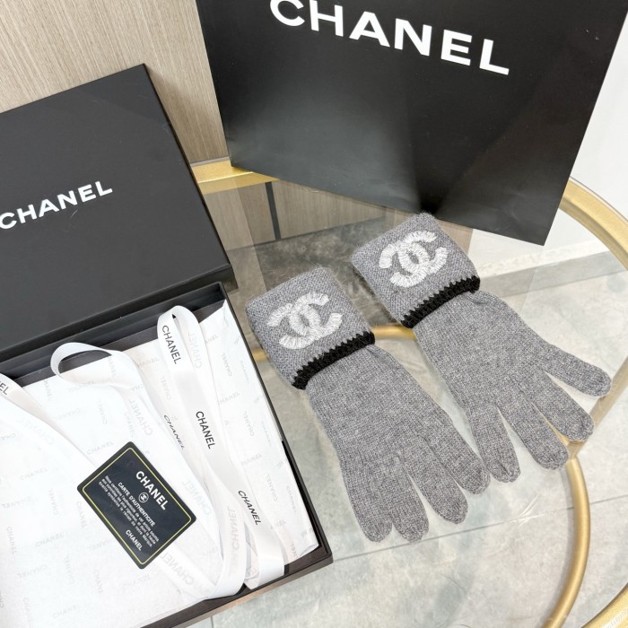 Chanel Gloves 048