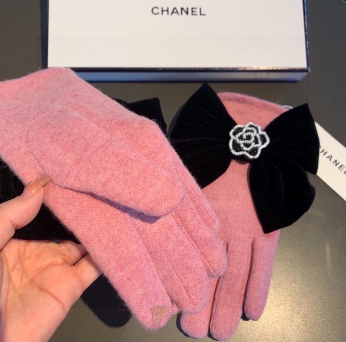 Chanel Gloves 041