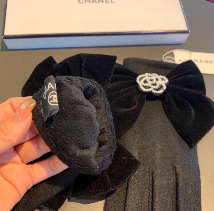 Chanel Gloves 041