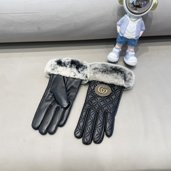 Gucci Gloves 013