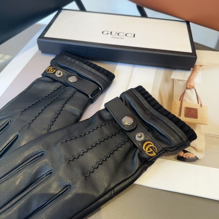 Gucci Gloves 006