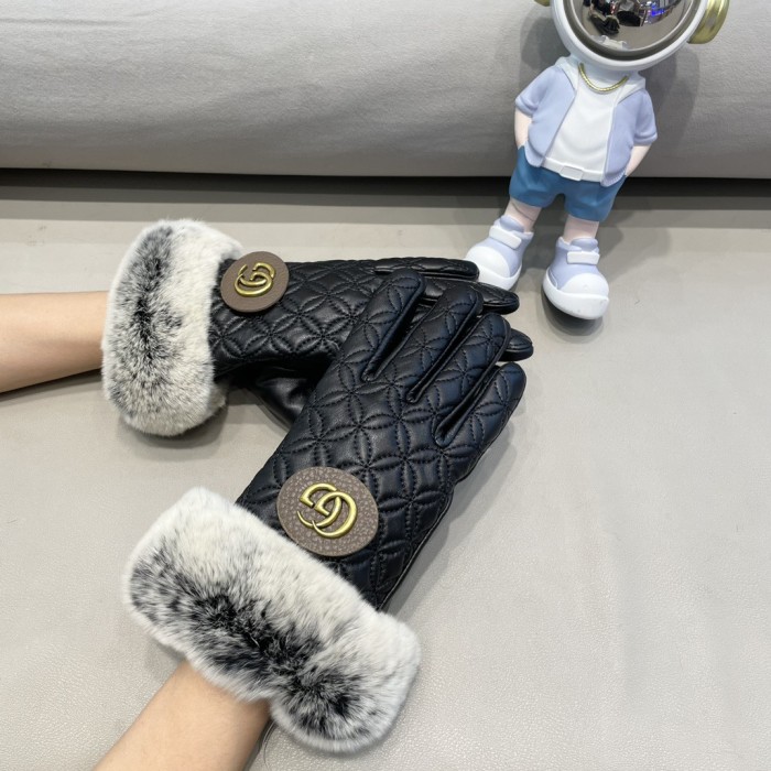 Gucci Gloves 013