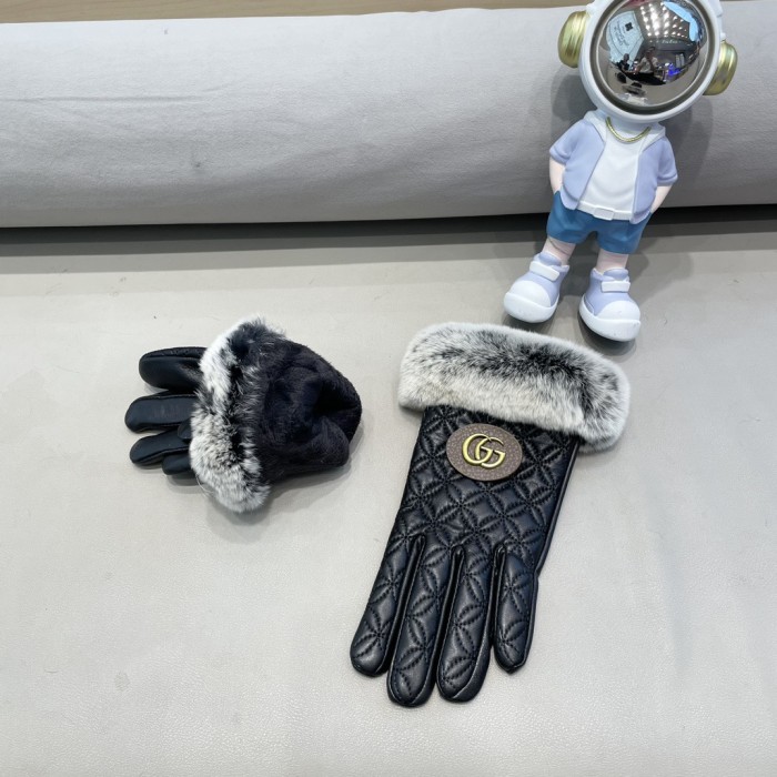 Gucci Gloves 013