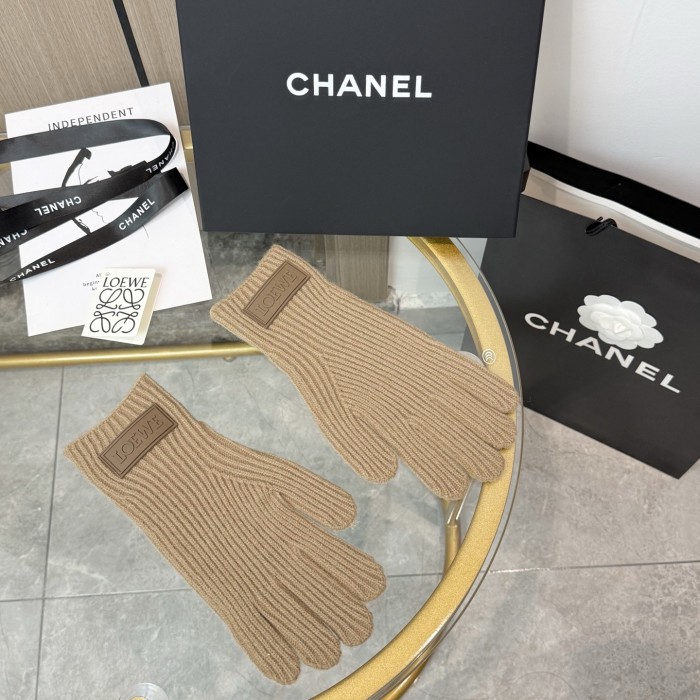 Loewe Gloves 001