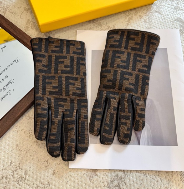 Fendi Gloves 004